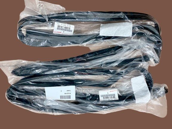 6815160010 Lexus LX450 FZJ80 Kit de goma Bailey para canal de ventana de puertas delanteras original