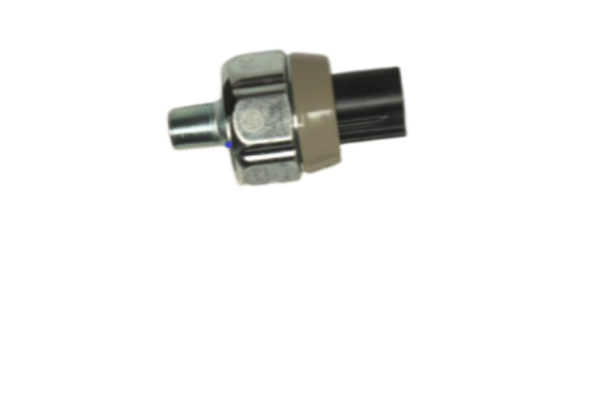 8339012340 Toyota LandCruiser 80 105 100 Series HZJ HDJ Brake Vacuum Warning Switch Genuine