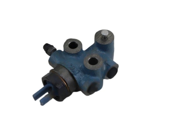 LandCruiser FZJ74 FZJ73 FZJ71 1FZ Brake Load Sensing Proportioning Valve Genuine - Cerol Auto