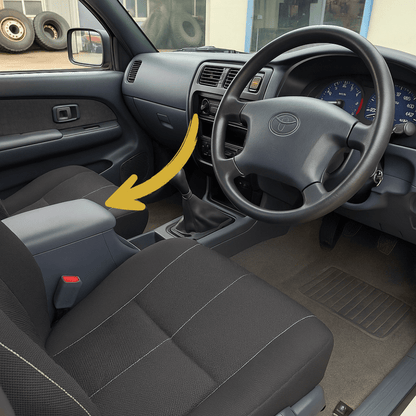 5890535061B0 Toyota HILUX KZN165 KZN190 KDN190 Centre Console Lid Top Door Genuine