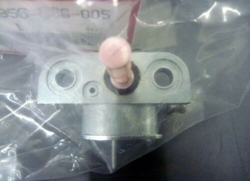 16950-GC6-005 HONDA FUEL TAP COCK for MOTOCOMPO NCZ50 AB12 OEM Parts 16950-GC6-005 NIB